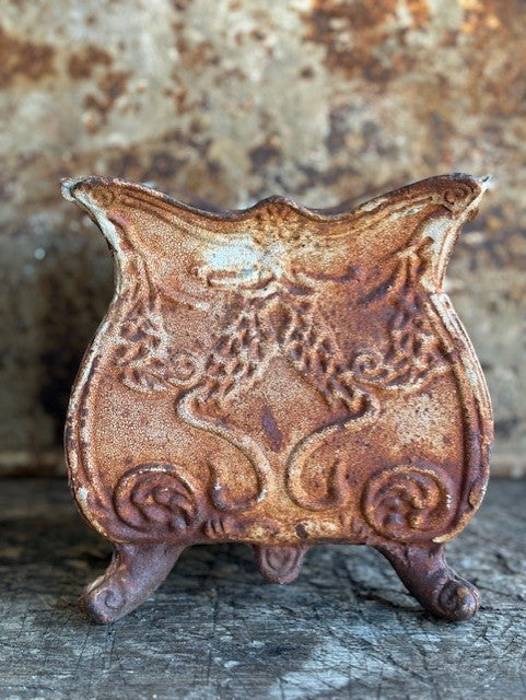 Jardiniere, besondere Form
