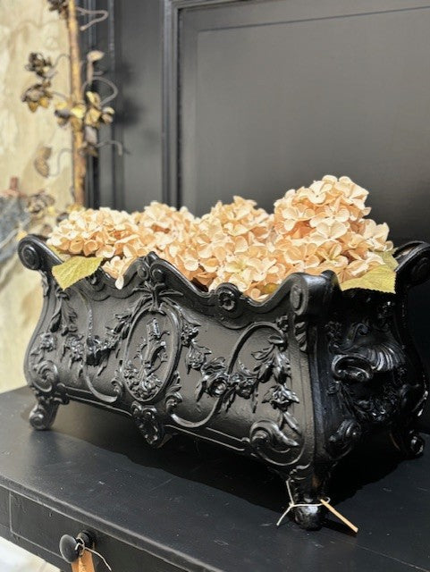 Schwarze Jardinerie