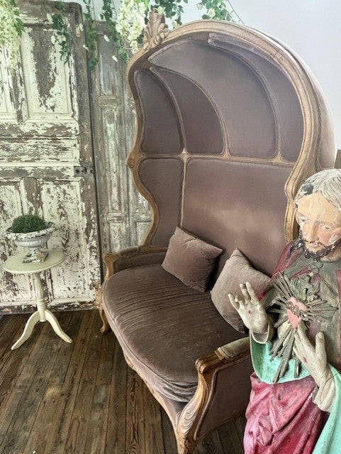 Sofa mit Baldachin